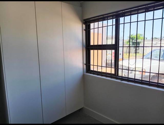 3 BEDROOM PROPERTY TO RENT IN PEERLESS PARK NORTH